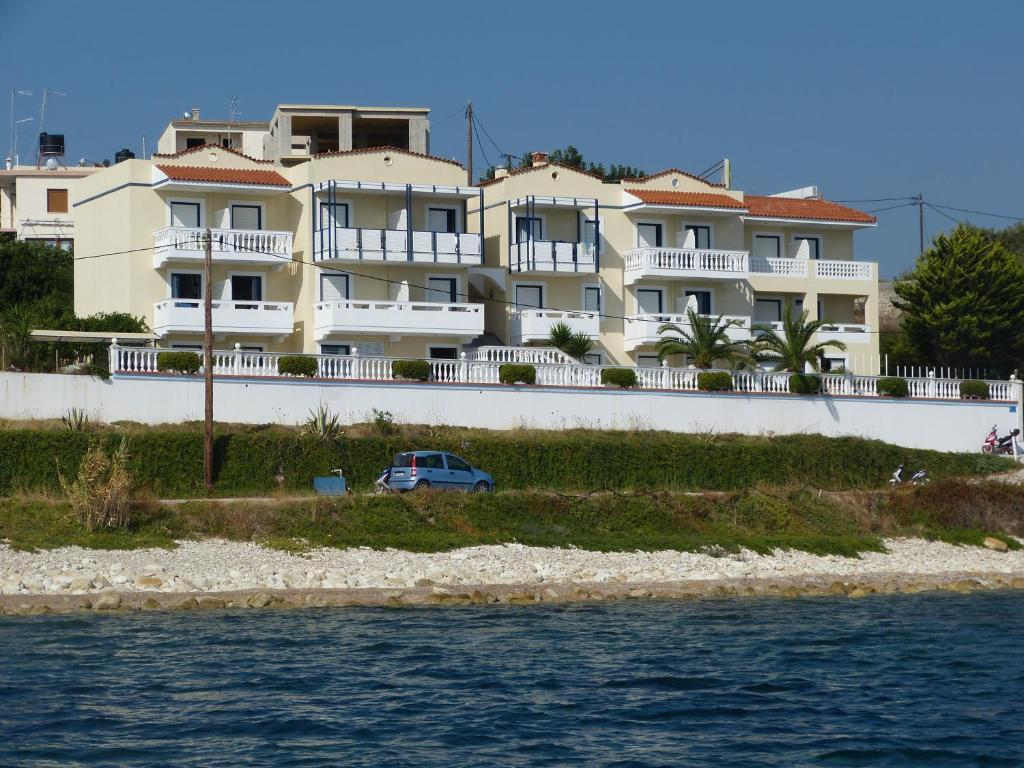 Ostria Seaside Studios And Apartments Katarraktis  Exterior photo